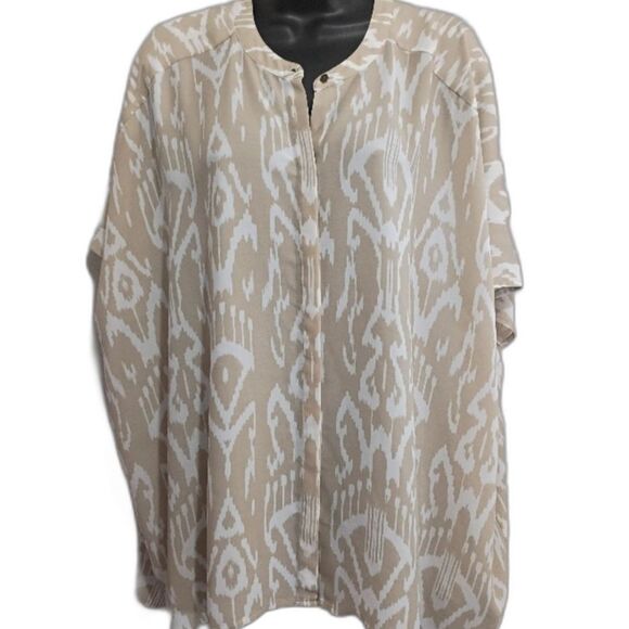 Chicos Shirt 2X Beige and White Patterned Blouse Casual Button Down Lightweight - Picture 1 of 12